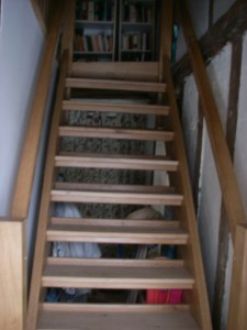 New oak stairs