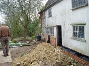Sole plates and new footings done, getting ready to lime render the gap, using a permeable membrane.